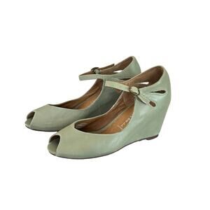 Jeffrey Campbell Regina Wedge Pumps Size 8 Green Leather Peep Toe Ankle Strap
